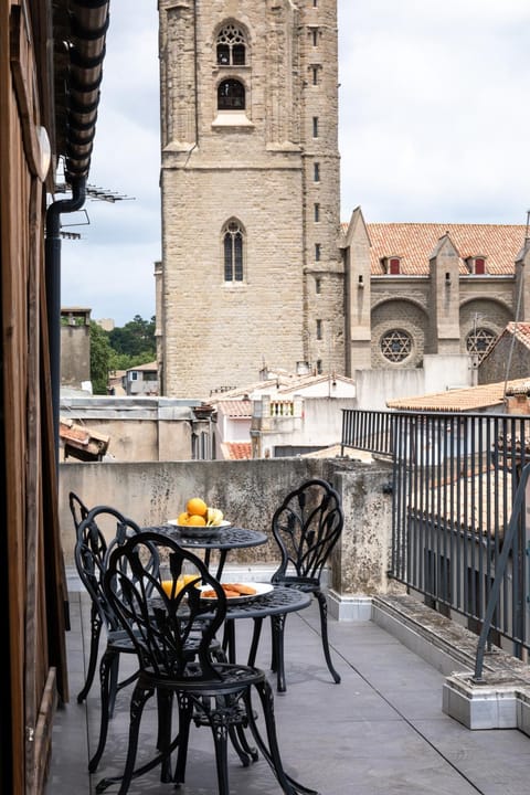 Balcony/Terrace, Dining area, City view