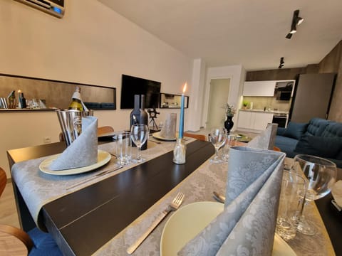 Marsselis Luxe Port Apartment Apartment in Varna