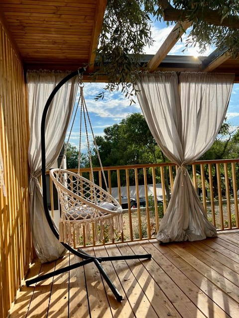 Patio, Balcony/Terrace