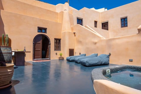 Patio, Swimming pool