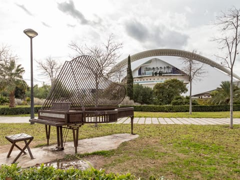 Nearby landmark, Day, Garden, Garden view