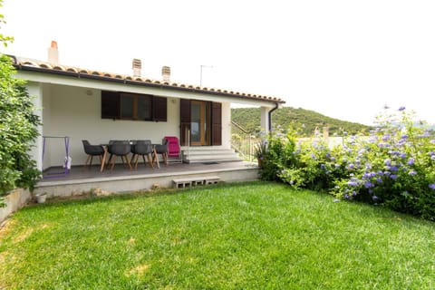 Property building, Patio, Garden, Garden view