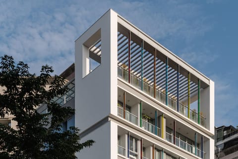 Property building, Day
