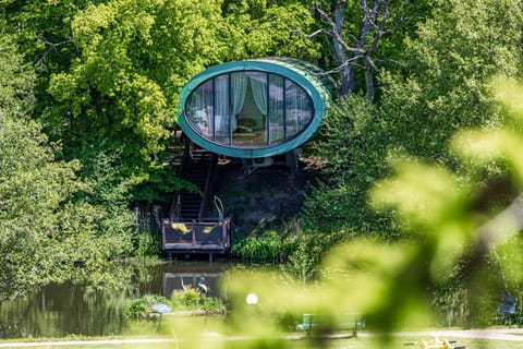 Property building, Nearby landmark, Day, Natural landscape, Garden view, River view