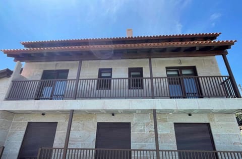 Casita Independiente y tres apartamentos con piscina Ladeira Playa House in Viana do Castelo District, Portugal