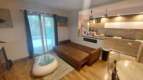 Au Pagnol Apartment in French Riviera