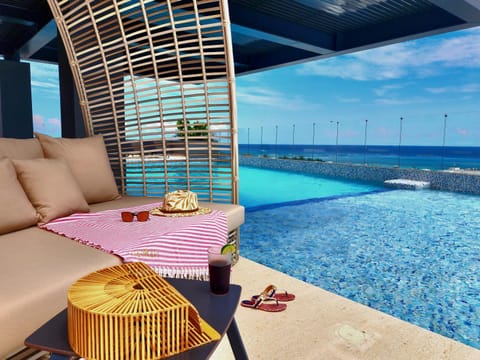 Sea view, Swimming pool