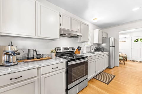 The Cottage On Wilsonville Road House in Clackamas County