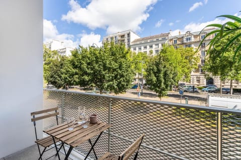 Balcony/Terrace, Balcony/Terrace