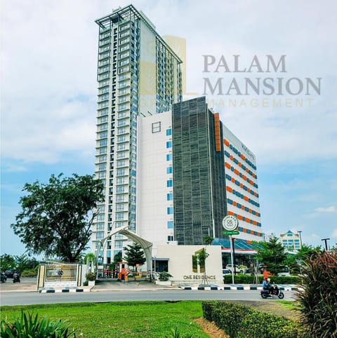 Property building, Day, Location