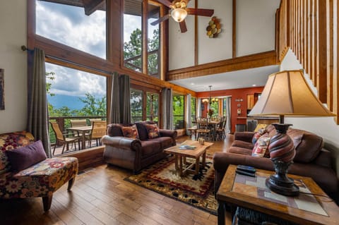 Living room, Dining area, Mountain view, fireplace