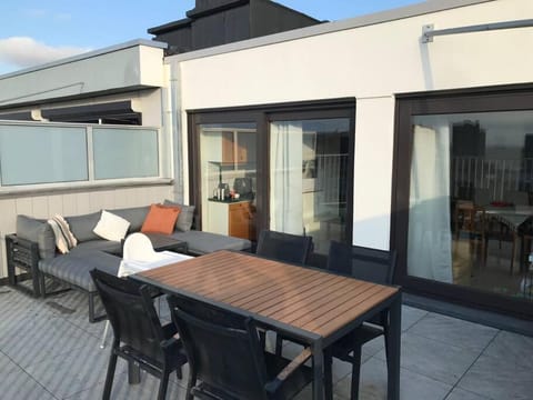 Penthouse met zeezicht en 2 terrassen Apartment in Middelkerke