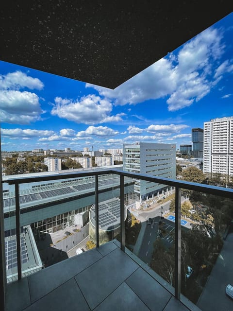 Balcony/Terrace, City view