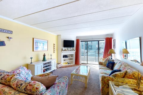 Atlantic Breeze 103 Apartment in Ocean City