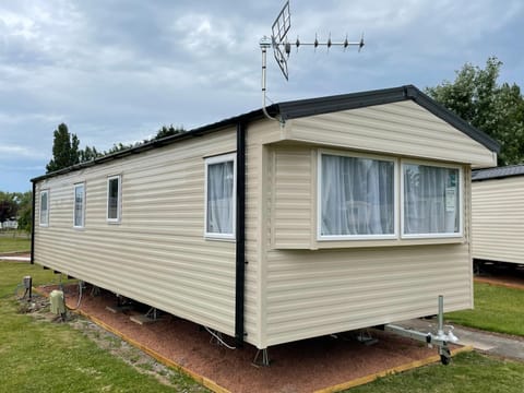 Tidal caravan Campground/ 
RV Resort in Minehead