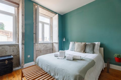 Bed, Bedroom