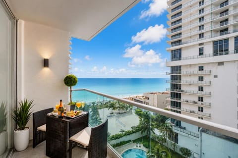 Property building, Balcony/Terrace