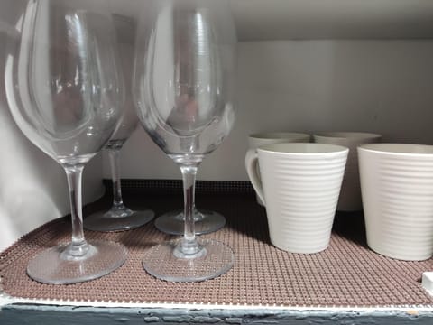 Wolf's Cabin-Walk to Downtown Noblesville Cabin in Noblesville