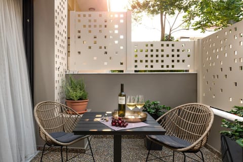 Patio, Balcony/Terrace, Seating area