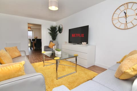 TV and multimedia, Living room