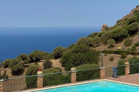 Sea view, Swimming pool