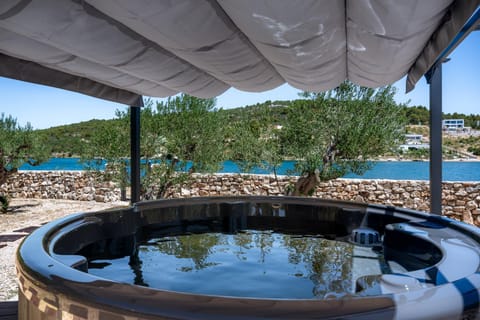 Sea view, Swimming pool