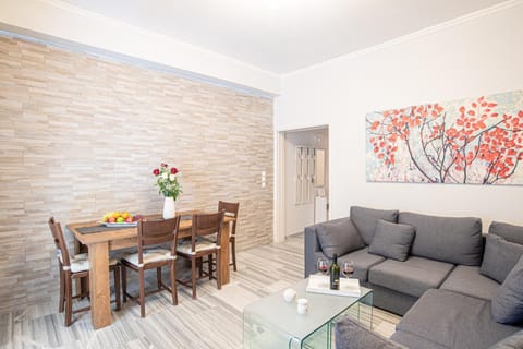 Living room, Seating area, Dining area