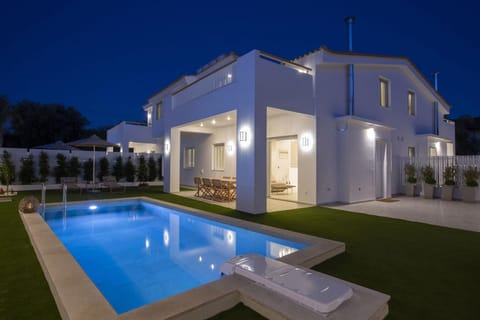 Night, Swimming pool