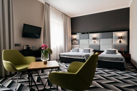 Property building, Photo of the whole room