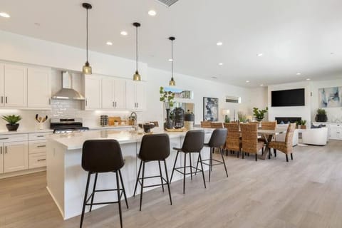 Casa Luna - Your Vacation Home Away From Home - Arrive & Relax 3BR #twosixzerozeroeighteight House in La Quinta