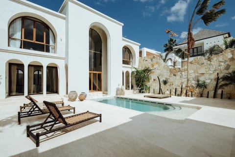 Property building, Patio