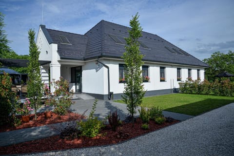 Property building, Garden, Garden view