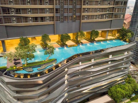 Property building, Swimming pool