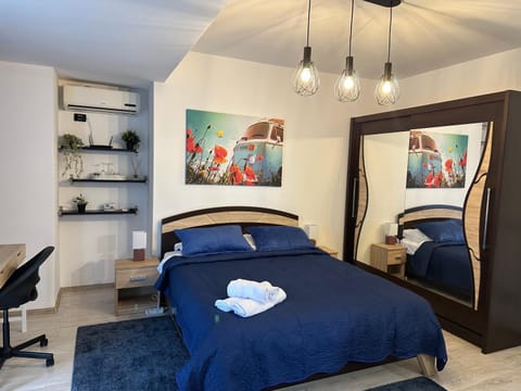 Living room, Bedroom