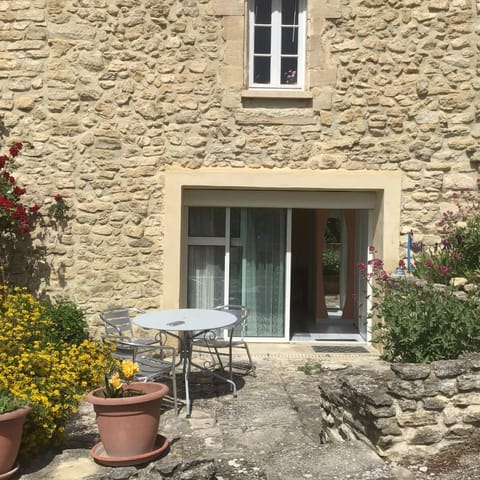 Patio, Garden, Dining area, Garden view
