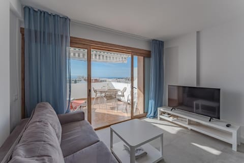 View (from property/room), Balcony/Terrace, Living room