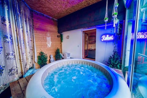 Hot Tub