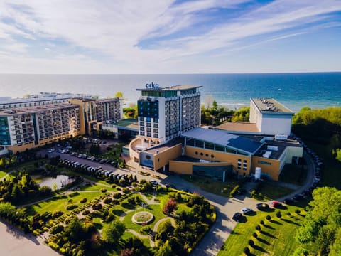 Property building, Bird's eye view, Garden, View (from property/room), Garden view, Sea view, Area and facilities