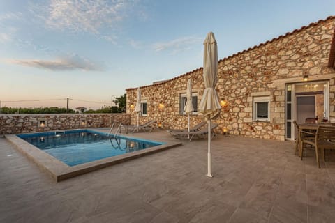 Swimming pool, sunbed