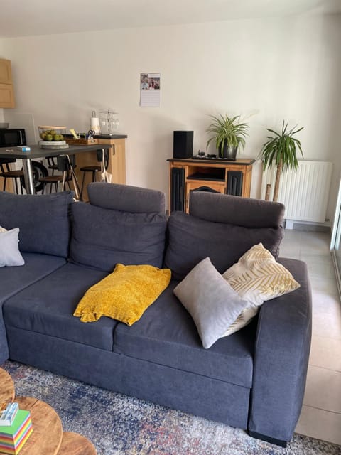 Appartement avec terrasse proche de Rennes Apartment in Rennes