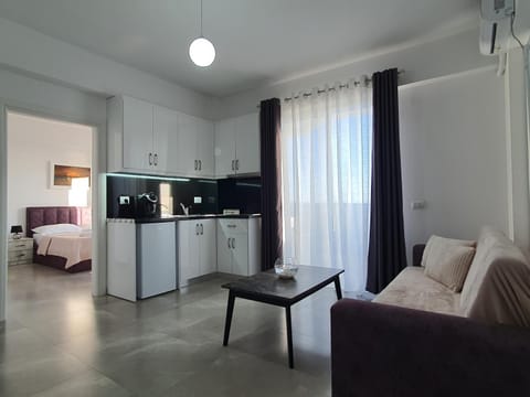 FLORE Rooms Apartment in Sarandë