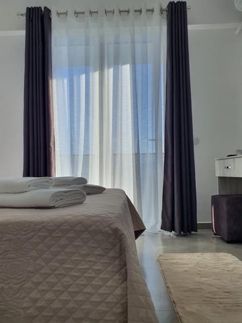 FLORE Rooms Apartment in Sarandë