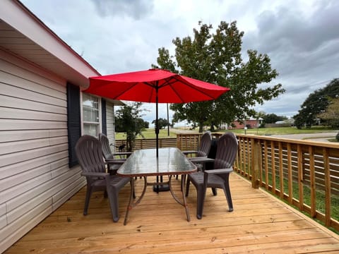Lifeguard Shack House in Long Beach