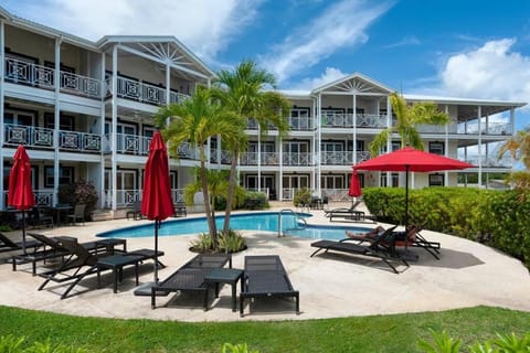 Property building, Pool view, Swimming pool, Swimming pool