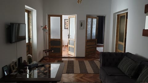 Communal lounge/ TV room, Living room, Seating area