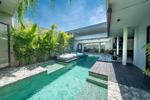 Swimming pool, Swimming pool, sunbed
