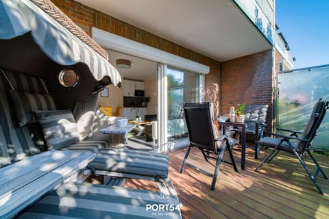 Natural landscape, Balcony/Terrace, Living room, Photo of the whole room, Bedroom