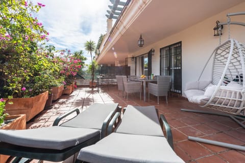 Garden, View (from property/room), Balcony/Terrace, Balcony/Terrace, Dining area, sunbed