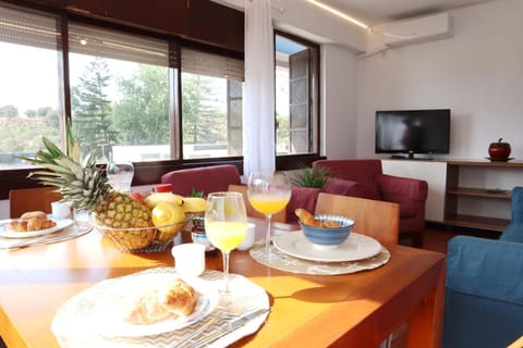Communal lounge/ TV room, People, Living room, Photo of the whole room, Decorative detail, Guests, Street view, Area and facilities, children, older children, group of guests, Family, locker, towels, air conditioner