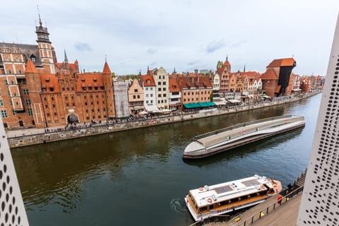 Nearby landmark, Neighbourhood, River view